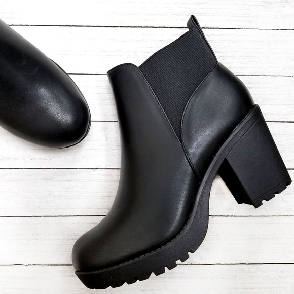 Shoes - New Black Chelsea Elastic Lug Ankle Boot Booties